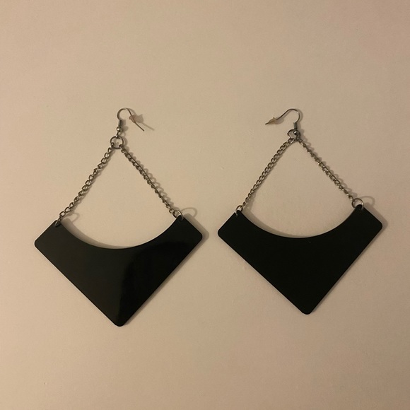 Black Geometric Statement Earrings Large Acrylic Triangle and Chain - Picture 1 of 4